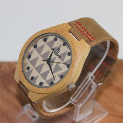 Fashion Lovers Triangle Dial Bamboo..